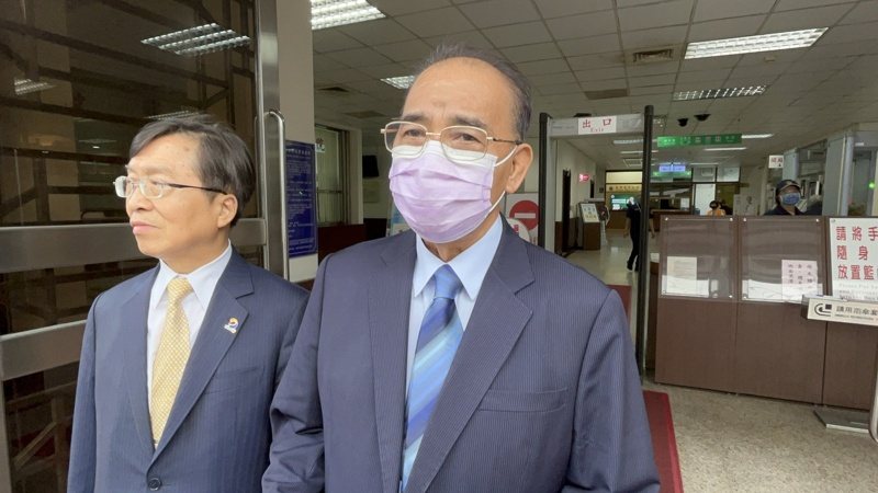 前立委廖國棟(右)。報系資料照片
