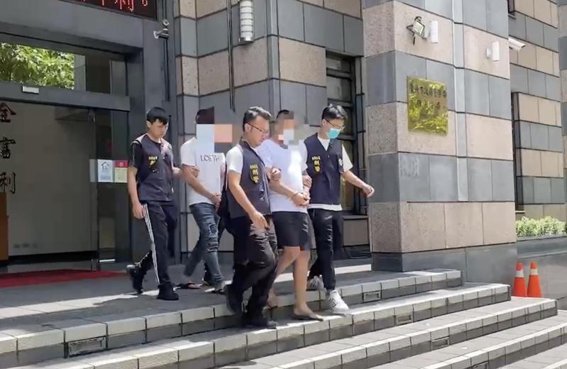 陽男、林男涉犯強盜罪遭移送法辦。記者蕭雅娟/翻攝 陽男、林男涉犯強盜罪遭移送法辦。記者蕭雅娟/翻攝