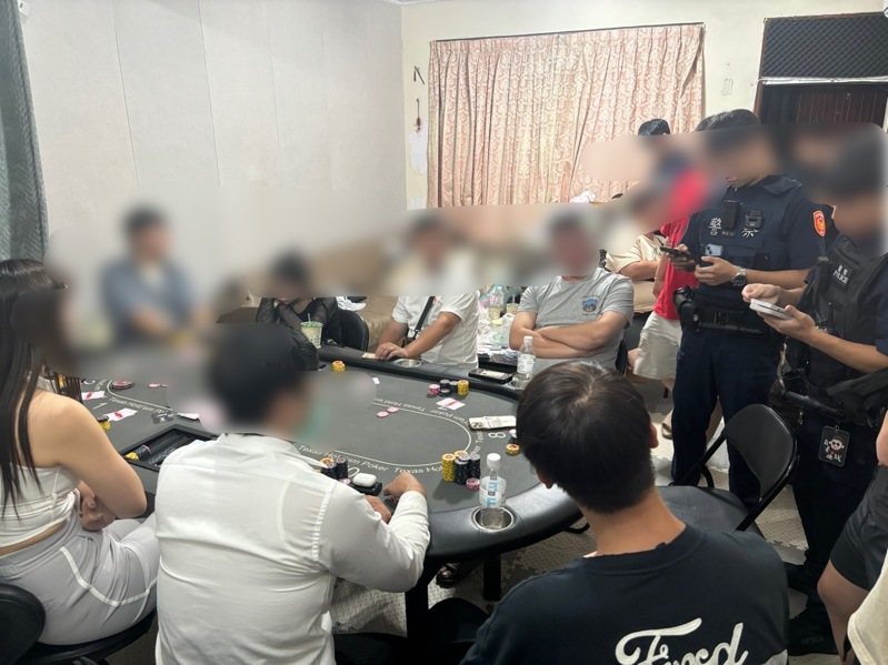 沈男找上朋友承租信義路三段公寓經營德州撲克賭場，以Line群組揪人，從七月經營至今，不法獲利數萬元，遭警方逮捕。記者翁至成／翻攝