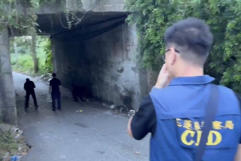 花蓮縣江姓男子與友人在涵洞喝酒卻被撞死，警方深入追查，查出是海巡人員涉案。記者王燕華／翻攝