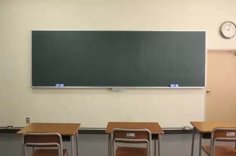 新北校園命案震驚社會,新北地院少年法庭訂9月30日宣判。一直以來協助受害家屬的板橋區政顧問石一佑說,受害學生父母近期開完庭心力交瘁,希望司法還孩子公道。示意圖。本報資料照片 新北校園命案震驚社會,新北地院少年法庭訂9月30日宣判。一直以來協助受害家屬的板橋區政顧問石一佑說,受害學生父母近期開完庭心力交瘁,希望司法還孩子公道。示意圖。本報資料照片