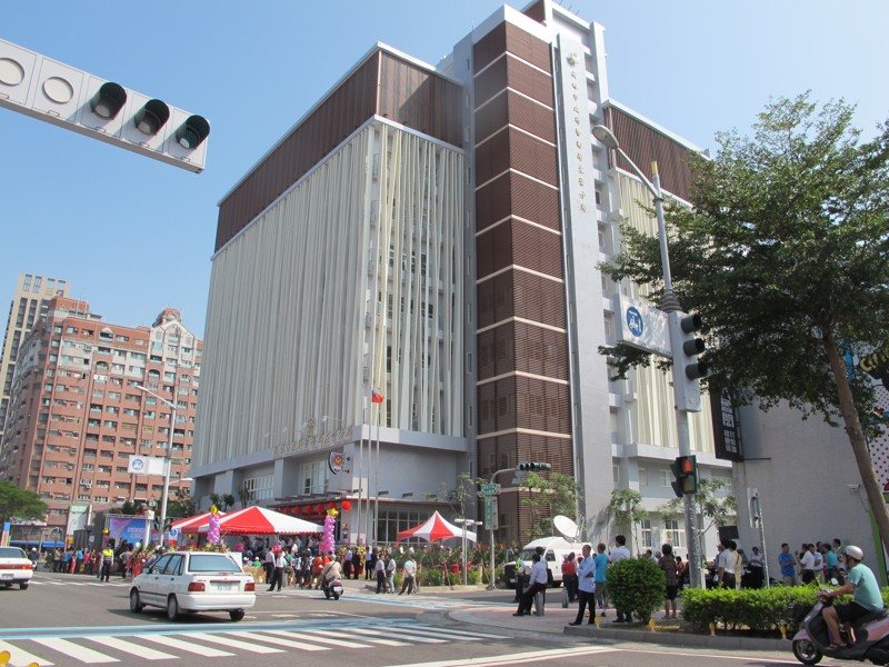 高雄左營警分局轄區發生槍擊案。記者林保光/攝影 高雄左營警分局轄區發生槍擊案。記者林保光/攝影