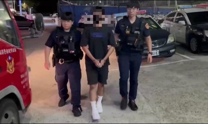 陳姓男子去年7月因酒駕車牌遭扣，陳於網路購買假車牌懸掛，遭警查獲依法送辦。記者曾伯愷／翻攝