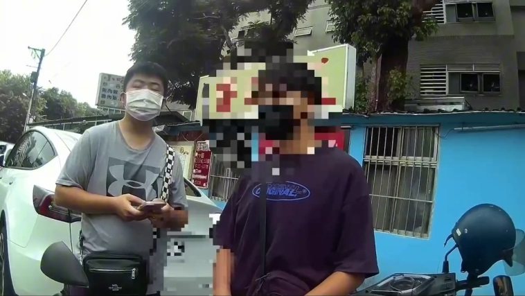 陳姓男子去年7月因酒駕車牌遭扣，陳於網路購買假車牌懸掛，遭警查獲依法送辦。記者曾伯愷／翻攝