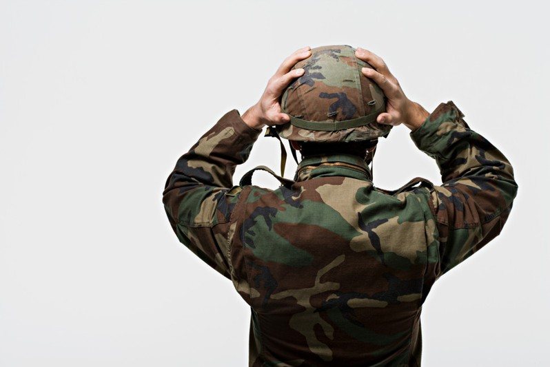 高等法院審理航特部謝姓中校等人涉共諜案,其中有現役軍人涉受利誘拍攝「我願意投降解放軍」心戰影片,向中共效忠;全案不開放旁聽,檢方求重刑,已辯論終結,將於22日宣判。情境示意圖/Ingimage 高等法院審理航特部謝姓中校等人涉共諜案,其中有現役軍人涉受利誘拍攝「我願意投降解放軍」心戰影片,向中共效忠;全案不開放旁聽,檢方求重刑,已辯論終結,將於22日宣判。情境示意圖/Ingimage