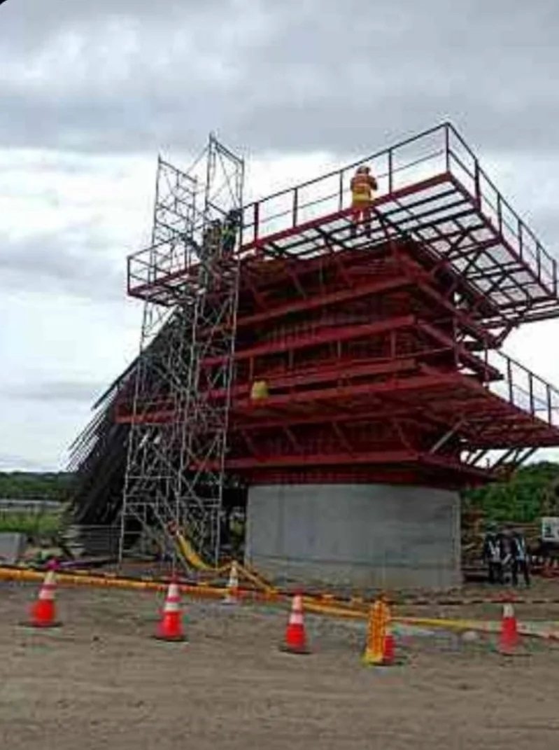 國道四號延伸計畫第三標工程「東勢-豐原快速道路」,石岡區九房巷路段,今天上午8時發生工安意外。圖/民眾提供 國道四號延伸計畫第三標工程「東勢-豐原快速道路」,石岡區九房巷路段,今天上午8時發生工安意外。圖/民眾提供