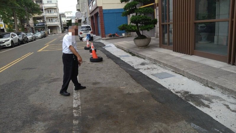 苗栗縣頭份市一名7歲女童今天下獨留在家,被發現從15樓墜落送醫仍回天乏術。圖/民眾提供 苗栗縣頭份市一名7歲女童今天下獨留在家,被發現從15樓墜落送醫仍回天乏術。圖/民眾提供