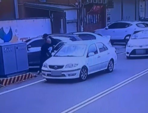 一名28歲林姓女子昨天下午在苗栗市新東街疑遭人強行架走失聯，今天晚間平安回苗栗，警方漏夜偵辦釐清案情。圖／擷自臉書「苗栗大小事」