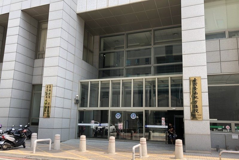 陳姓男子擔任詐騙取款車手，向被害人取得70萬元獲得1萬元，台南地院依詐欺取財罪，判處陳有期徒刑1年3月，案可上訴。 圖／本報資料照