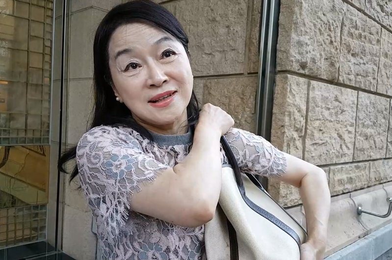中國廣播公司前董事長趙少康不滿媒體人周玉蔻稱他拋妻棄子、家暴、不認骨血,提告要求周玉蔻、民視公司賠償1000萬元,台北地方法院除判周玉蔻與民視連帶賠償200萬元外,周女另須單獨賠償20萬元,並應移除相關言論。台灣高等法院今判賠償金不變,且周女不得再陳述有關趙少康拋妻棄子之事。記者王宏舜/攝影 中國廣播公司前董事長趙少康不滿媒體人周玉蔻稱他拋妻棄子、家暴、不認骨血,提告要求周玉蔻、民視公司賠償1000萬元,台北地方法院除判周玉蔻與民視連帶賠償200萬元外,周女另須單獨賠償20萬元,並應移除相關言論。台灣高等法院今判賠償金不變,且周女不得再陳述有關趙少康拋妻棄子之事。記者王宏舜/攝影