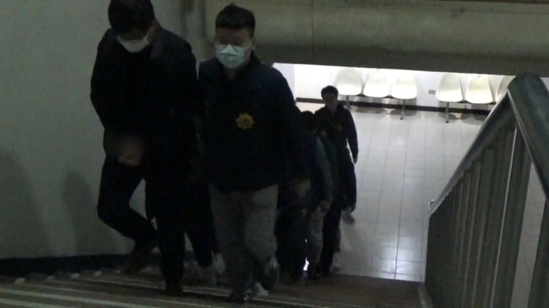 刑事局偵破網路博弈客服公司,逮捕李姓主嫌。記者廖炳棋/翻攝 刑事局偵破網路博弈客服公司,逮捕李姓主嫌。記者廖炳棋/翻攝