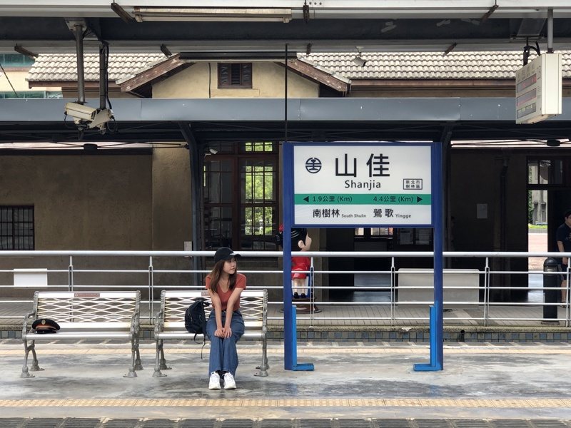 台鐵上午2124區間車因婦人昏迷,緊急停靠樹林山佳站救援。本報資料照片 台鐵上午2124區間車因婦人昏迷,緊急停靠樹林山佳站救援。本報資料照片