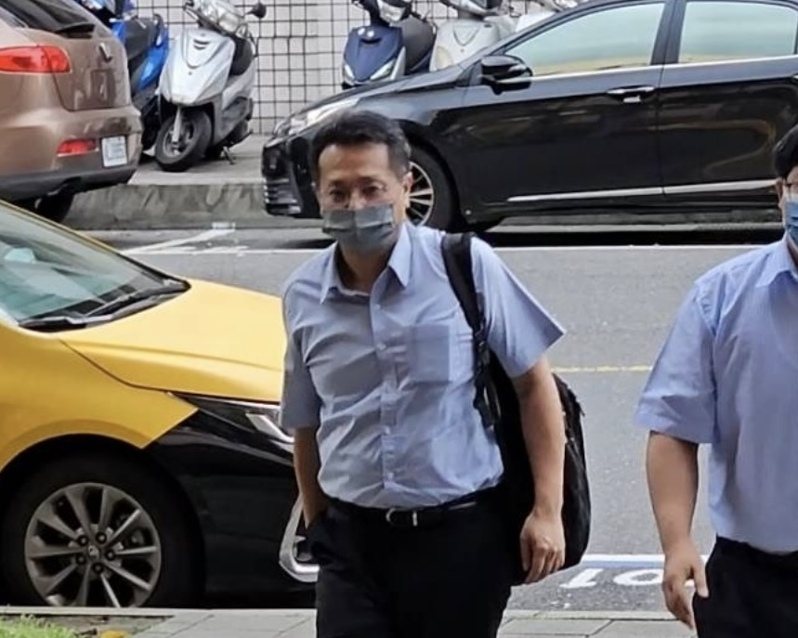 民眾黨主席、台北市前市長柯文哲因京華城等案，被控圖利，台北地檢署今天傳喚台北市都市計畫委員會前委員徐國城作證。記者房荷庭／攝影