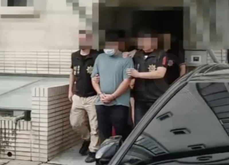 警方破獲專騙美加華僑詐團，逮到黃姓金主一舉殲滅。記者曾健祐／翻攝