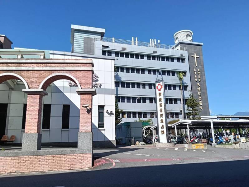 馬偕醫院目前仍收治3大1小病患，其中一人病況仍不穩定。記者尤聰光／攝影