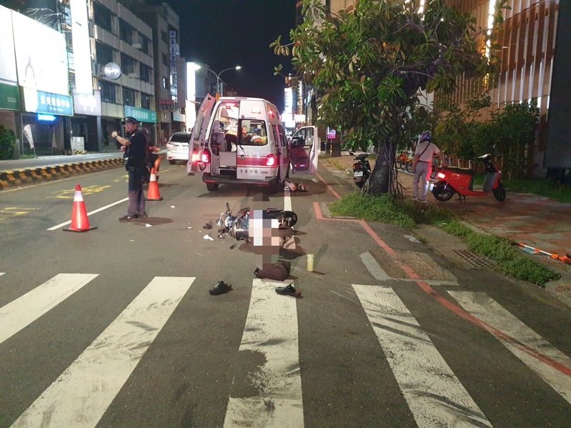 台南市警六分局指出,已報請檢方相驗,進一步釐清肇事原因。圖/讀者提供 台南市警六分局指出,已報請檢方相驗,進一步釐清肇事原因。圖/讀者提供