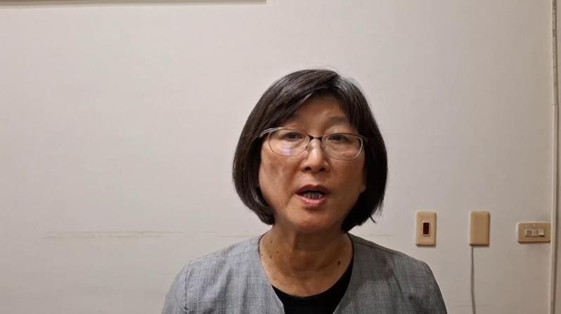 社會局副局長副局長葉玉如說明，陳女5月因失業被社會局通報為脆弱家庭，由社福中心協助租屋並提供經濟補助、嬰幼兒用品及托育服務，陳女與小女兒同住。圖／高雄市社會局提供