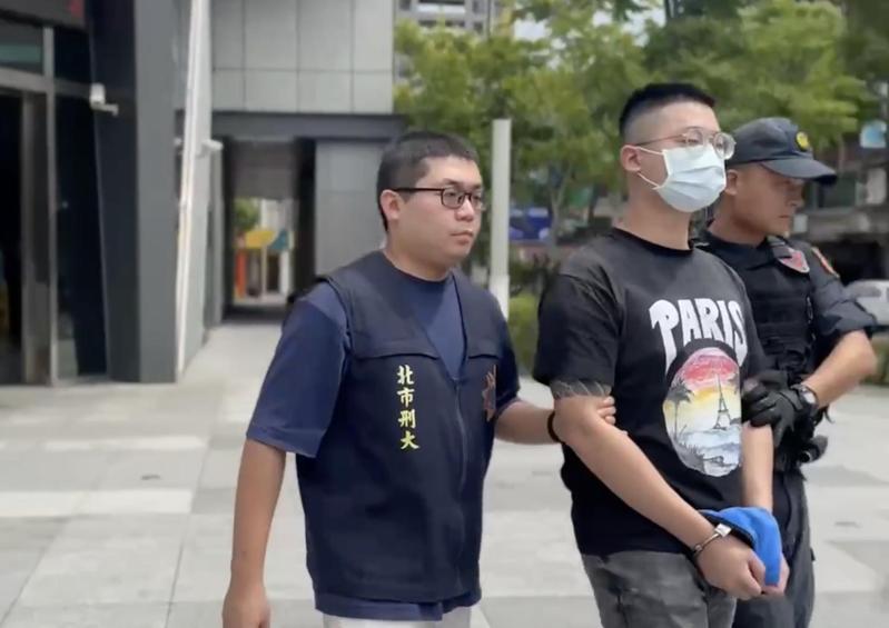 威震集團董事長吳明達在台北市天龍三溫暖外，遭彭姓男子槍擊，當時協助彭男妻子開車的蔡男遭檢警拘提。圖／民眾提供