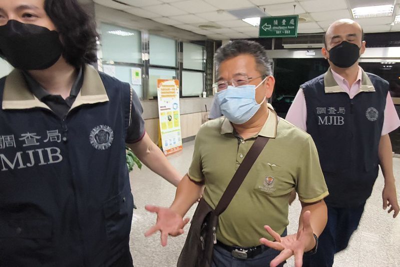 民進黨新北市議員林銘仁因涉詐領助理費案，面對詢問表示不便回應。記者黃子騰／攝影