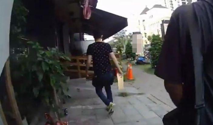 刑事局員警追去高雄大學特區某海鮮超市,發現超市已準備歇業。記者林保光/翻攝 刑事局員警追去高雄大學特區某海鮮超市,發現超市已準備歇業。記者林保光/翻攝
