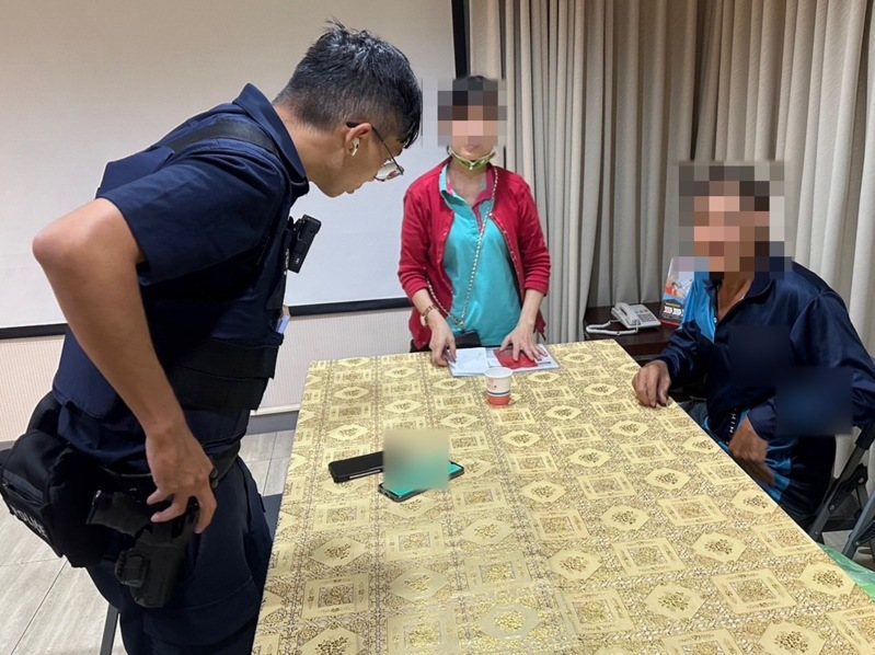 台南市六旬陳姓男子遭到電信投資詐騙，經警方和行銀銀員勸阻保住276萬多元。記者黃宣翰／翻攝