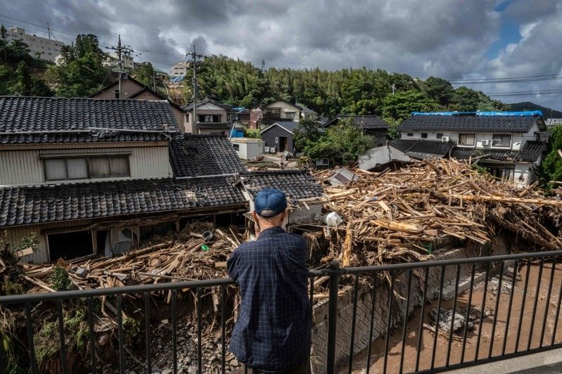 日本石川縣9月21日降下破紀錄大雨後引發土石流、河川氾濫等災害。 法新社 日本石川縣9月21日降下破紀錄大雨後引發土石流、河川氾濫等災害。 法新社