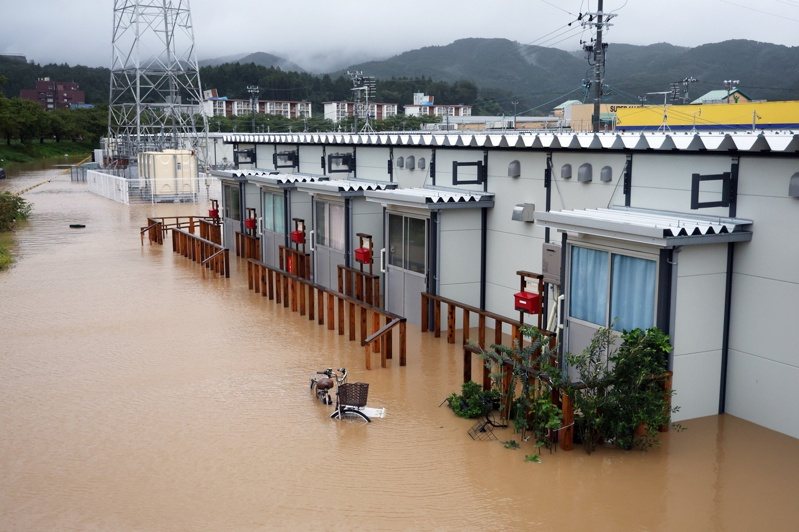 日本石川縣9月21日降下破紀錄大雨後引發土石流、河川氾濫等災害。 歐新社 日本石川縣9月21日降下破紀錄大雨後引發土石流、河川氾濫等災害。 歐新社