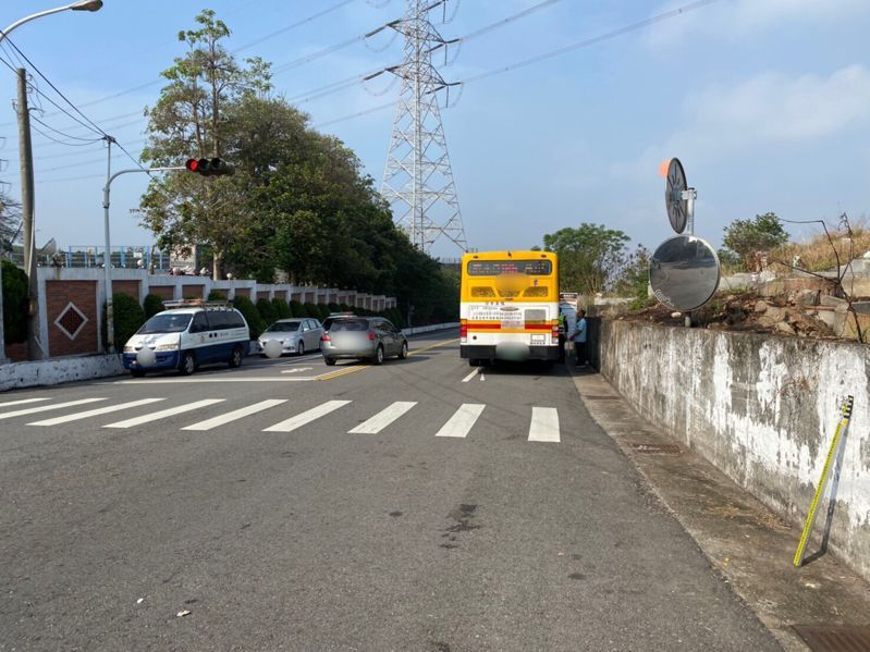 台中市清水區嘉陽高中張姓女學生在2021年時,被巨業客運撞死。記者陳宏睿/翻攝 台中市清水區嘉陽高中張姓女學生在2021年時,被巨業客運撞死。記者陳宏睿/翻攝