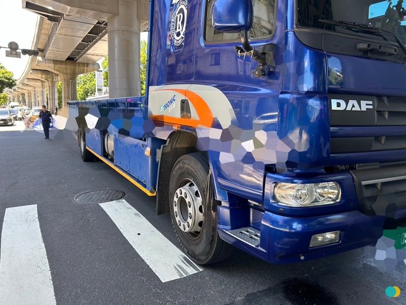 新北市三峽區復興路今天上午發生一起車禍，造成一死一傷，現場沒有人酒駕，肇因待查。記者曾伯愷／翻攝