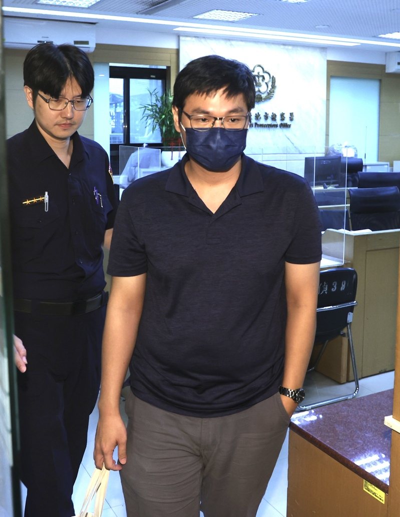 檢調偵辦「超思」進口雞蛋案，中央畜產會專員吳俊達以50萬元交保。記者曾原信／攝影