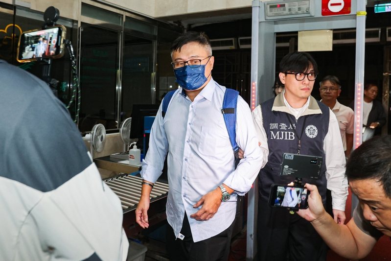 檢調偵辦「超思」進口雞蛋案，「亮采」負責人林宜龍以100萬元交保。記者曾原信／攝影