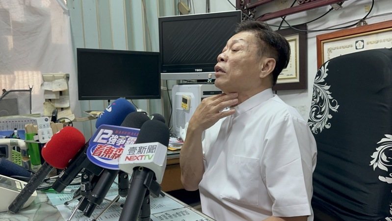 法醫高大成上午說，要注意有沒有舌骨和甲狀腺囊骨的骨折。記者黃寅／攝影