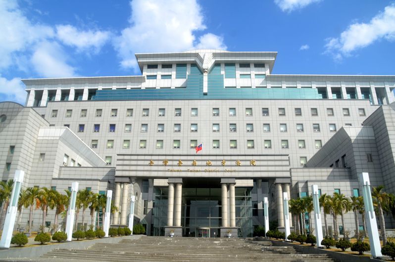 台南地院認為,陳女因隔壁小吃店聲響問題,向轄區派出所報案,陳述其所聽聞噪音聲響及安寧受妨害行為,是出於保護其自身居住安寧權利。圖/本報資料照 台南地院認為,陳女因隔壁小吃店聲響問題,向轄區派出所報案,陳述其所聽聞噪音聲響及安寧受妨害行為,是出於保護其自身居住安寧權利。圖/本報資料照