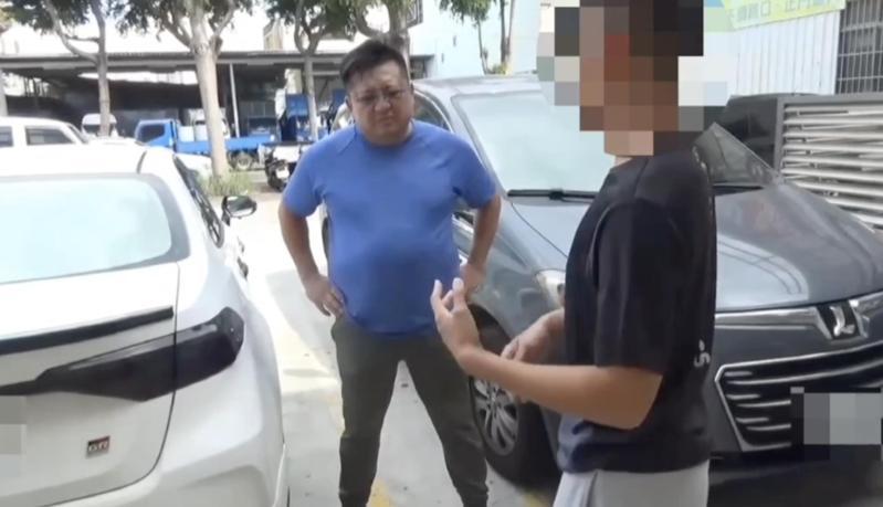 台南市郭姓男子兜售台中國際賽車展門票，以4倍價格賺價差，警方循線查辦。記者陳宏睿／翻攝