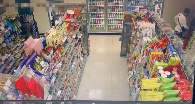 熊姓男子是詐欺車手,供稱是被鄰居張姓男子持槍逼迫。記者翁至成/翻攝 熊姓男子是詐欺車手,供稱是被鄰居張姓男子持槍逼迫。記者翁至成/翻攝