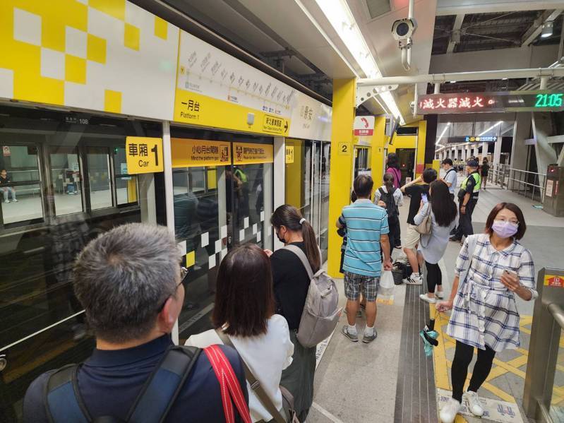新北市府主管淡海輕軌、安坑輕軌及捷運環狀，警察局現已成立淡海捷運及安環捷運分隊。本報資料照片