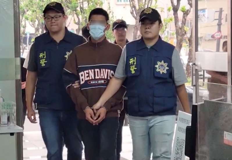 陸軍機械化步兵333旅工兵連林男（中）檢方向法院聲羈禁見獲准。圖／讀者提供