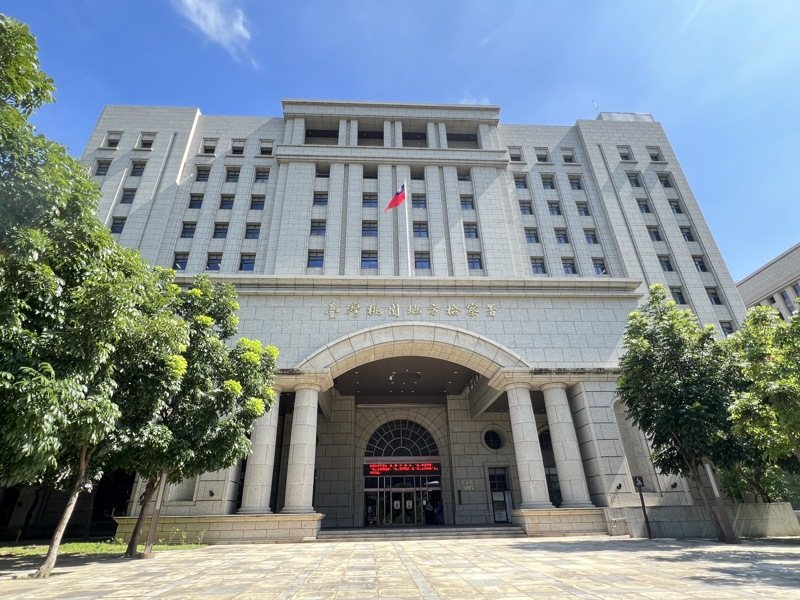 桃園中壢海天科公司前蔡姓女業務,涉嫌於任職期間將公司訂單採購最終金額洩漏給客戶遭公司提告,桃園地檢署偵結,依妨害工商秘密罪嫌將蔡女起訴。記者陳恩惠/攝影 桃園中壢海天科公司前蔡姓女業務,涉嫌於任職期間將公司訂單採購最終金額洩漏給客戶遭公司提告,桃園地檢署偵結,依妨害工商秘密罪嫌將蔡女起訴。記者陳恩惠/攝影