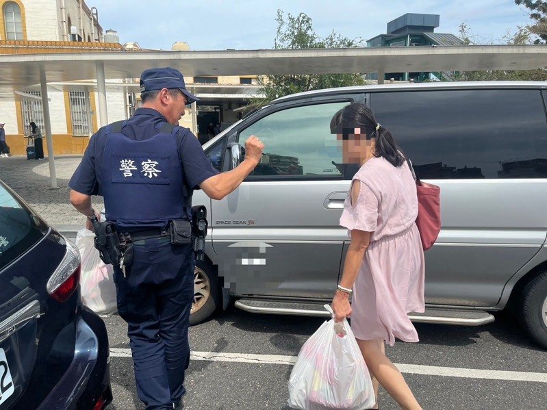 嘉義市警方協助女網友申請川資順利返家。圖／翻攝畫面