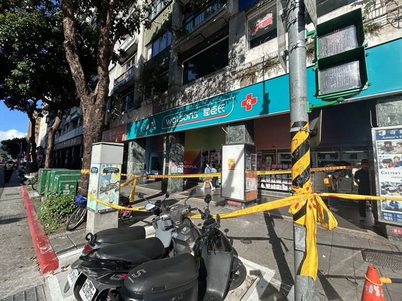 台北市中山區松江路一處大樓,磁磚掉落砸到4歲男童右大腿,送醫後傷勢瘀青挫傷。記者蕭雅娟/翻攝 台北市中山區松江路一處大樓,磁磚掉落砸到4歲男童右大腿,送醫後傷勢瘀青挫傷。記者蕭雅娟/翻攝