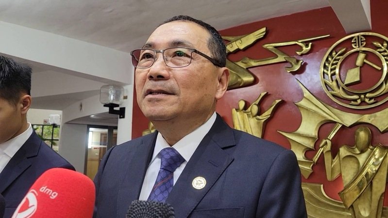 新北市長侯友宜表示,已經採取快速反應措施,現行運作不會受到影響,發生事故的電梯已經封閉,全面檢修,把關民眾跟員工的安全。記者江婉儀/攝影 新北市長侯友宜表示,已經採取快速反應措施,現行運作不會受到影響,發生事故的電梯已經封閉,全面檢修,把關民眾跟員工的安全。記者江婉儀/攝影