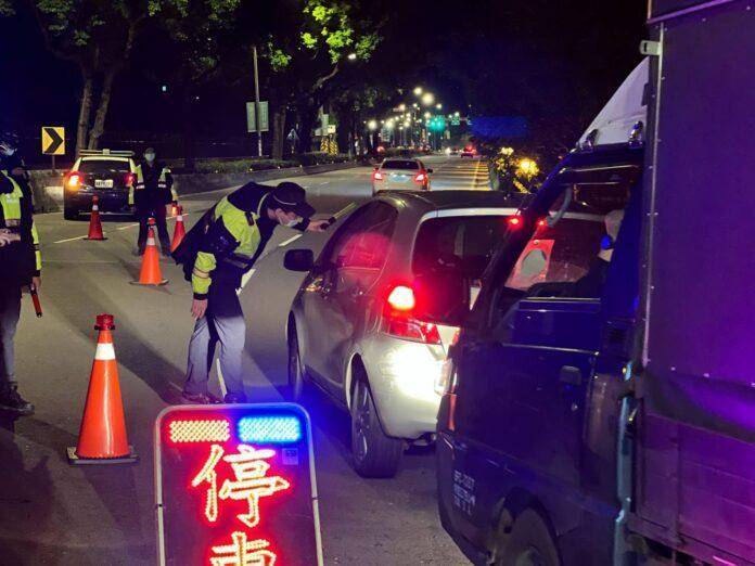 屏東縣警察局10月7日至9日進行酒後駕車大執法，3天共取締酒駕違規21件。圖／縣警局提供