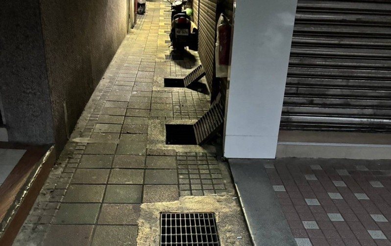 基隆多個水溝蓋無故被打開藏危險，竟是他找錢被送公共危險。記者游明煌／翻攝