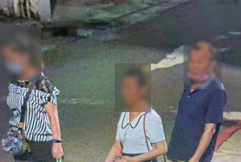 殺人通緝犯陳來發(右)和女性友人出沒士林警分局轄區。記者蕭雅娟/翻攝 殺人通緝犯陳來發(右)和女性友人出沒士林警分局轄區。記者蕭雅娟/翻攝