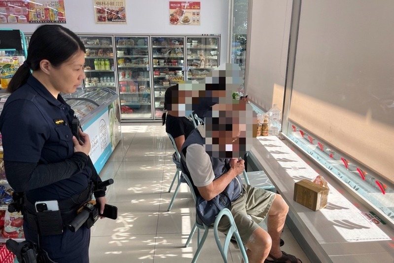 彰化市85歲林姓老翁在網路結識自稱住香港的「袁倩」女子，要他到超商寄SIM卡供她來台使用，幸好超商店員察覺有異通知警方，避免他成為詐騙人頭。圖／警方提供