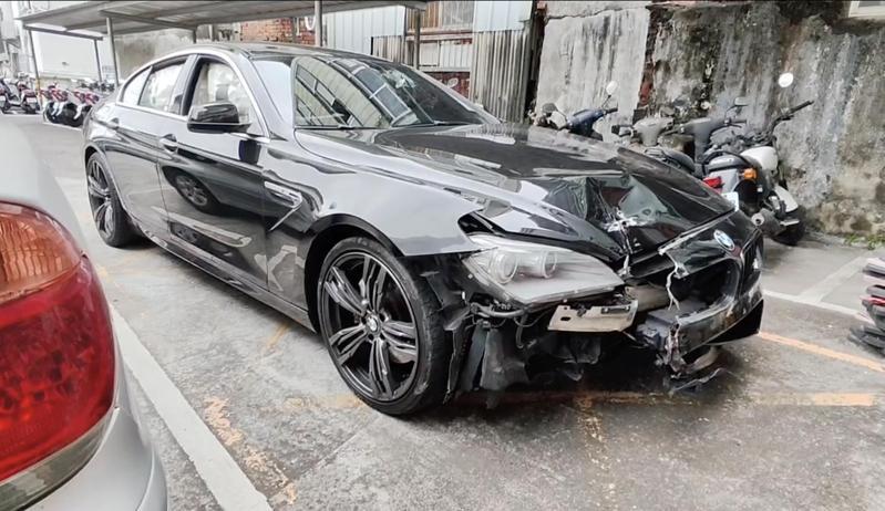 台中市白姓男子今早無照駕駛租賃BMW轎車撞死行人後逃逸，警方今循線將人查緝到案，將依過失致死罪偵辦，另報請檢察官相驗死因。記者陳宏睿／翻攝