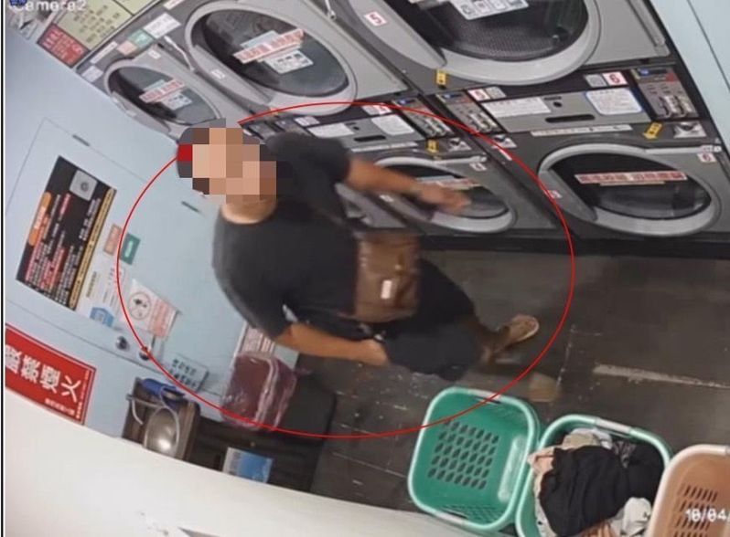劉男涉偷走自助洗衣店內女性內衣等衣物。記者蕭雅娟/翻攝 劉男涉偷走自助洗衣店內女性內衣等衣物。記者蕭雅娟/翻攝