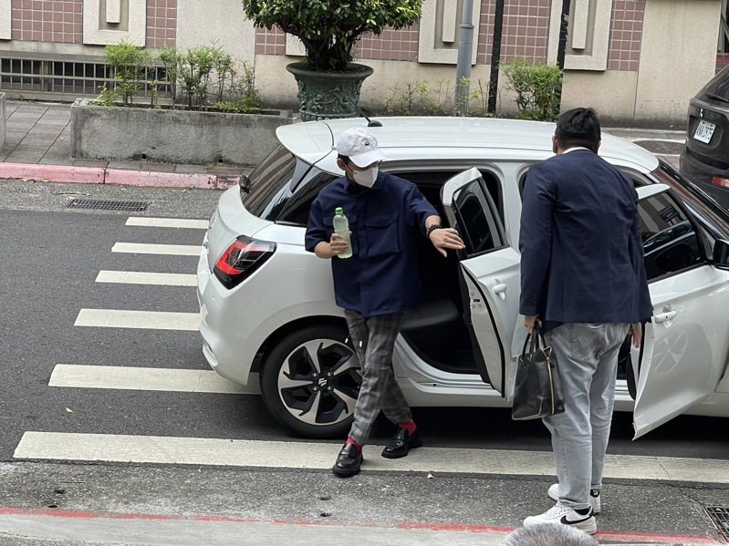 黃子佼今天第5度出庭。記者王聖藜/攝影 黃子佼今天第5度出庭。記者王聖藜/攝影