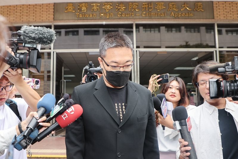 朱學恒(圖)酒後強吻猥褻鍾沛君,二審將於11月14日宣判。記者曾原信/攝影 朱學恒(圖)酒後強吻猥褻鍾沛君,二審將於11月14日宣判。記者曾原信/攝影