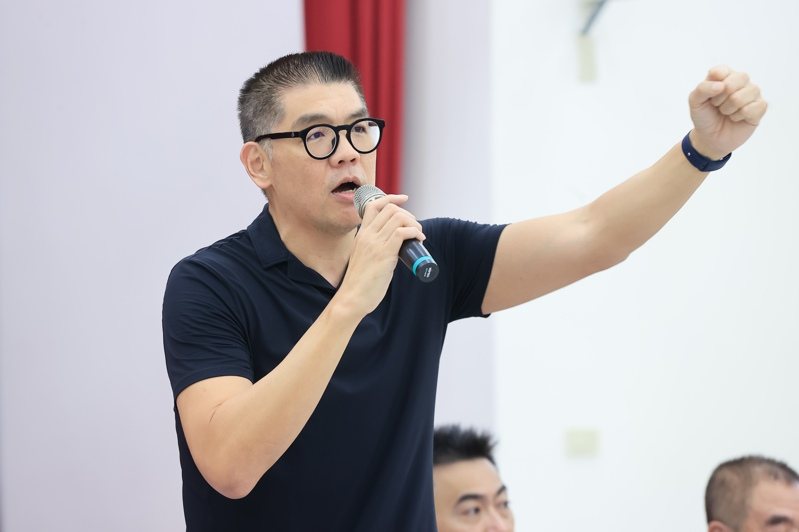 國民黨副主席連勝文不滿羅姓網友在臉書發文「跪著舔中」並標註他,提告求償50萬元並要求移除貼文,但一、二審連敗。圖/聯合報系資料照 國民黨副主席連勝文不滿羅姓網友在臉書發文「跪著舔中」並標註他,提告求償50萬元並要求移除貼文,但一、二審連敗。圖/聯合報系資料照